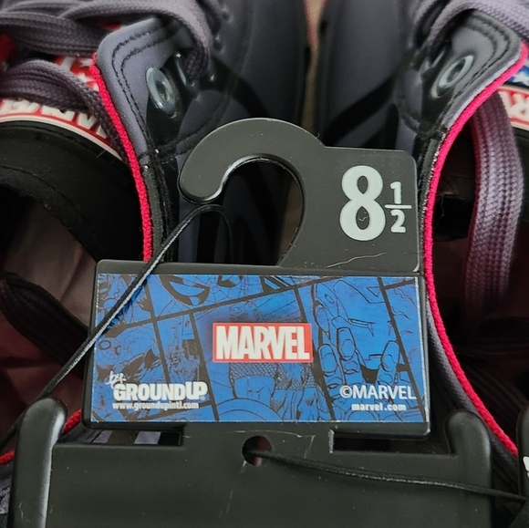 ๐ Captain America High-Top Sneakers โ Size 8.5 Marvel Avengers โ New with Tags - Picture 12 of 12